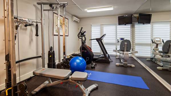 Fitness/ Exercise Room - Best Western Laval-Montreal Inn