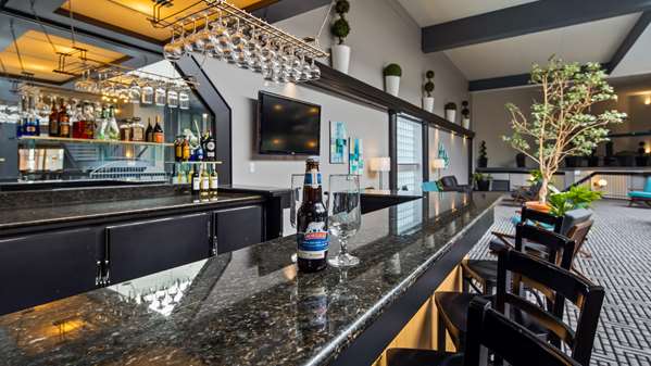 Bar - Best Western Laval-Montreal Inn