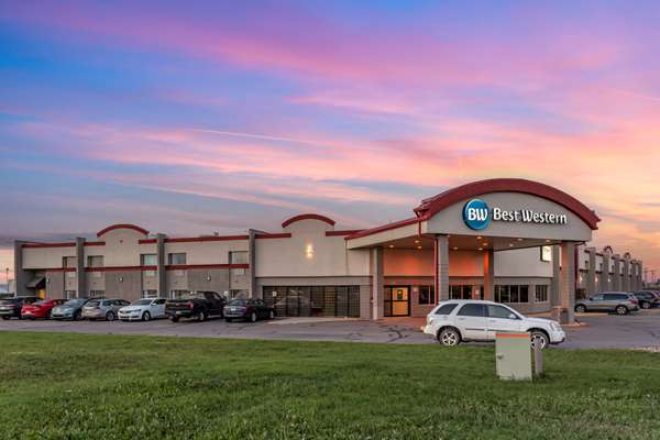 Exterior view - Best Western Marquis Inn & Suites Prince Albert