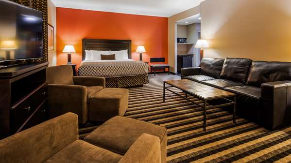  - Best Western Blairmore Hotel Saskatoon