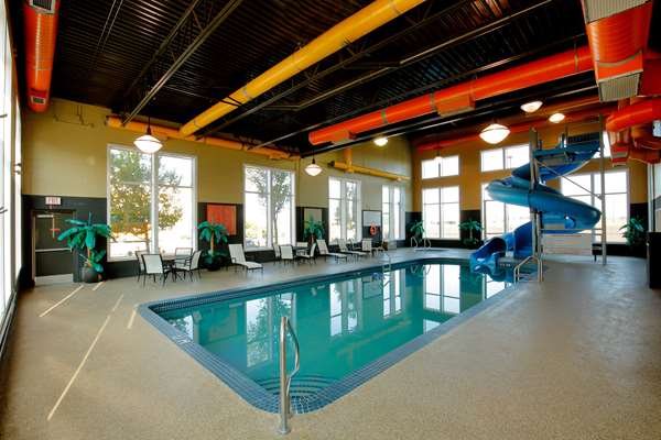 Pool - Best Western Blairmore Hotel Saskatoon