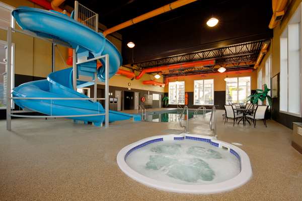 Pool - Best Western Blairmore Hotel Saskatoon