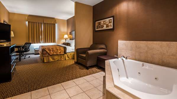  - Best Western Plus Estevan Inn & Suites