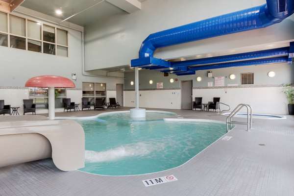 Pool - Best Western Plus Eastgate Inn Regina
