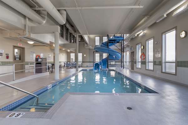 Pool - Best Western Plus Moose Jaw Hotel