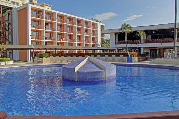 Pool,On-Site,Property Amenity,Recreation