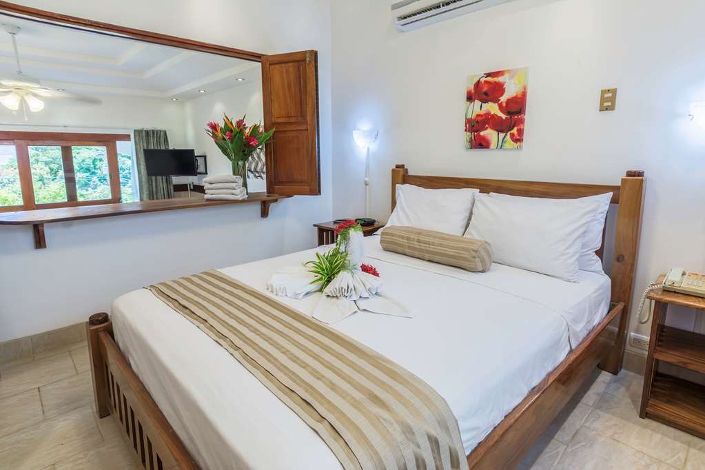 BW TAMARINDO VISTA VILLAS-guestroom-Guest Room,Suite,On-Site.jpg