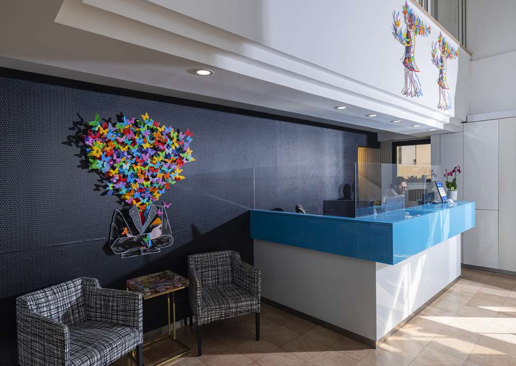 Best Western Regency Suites Hotel