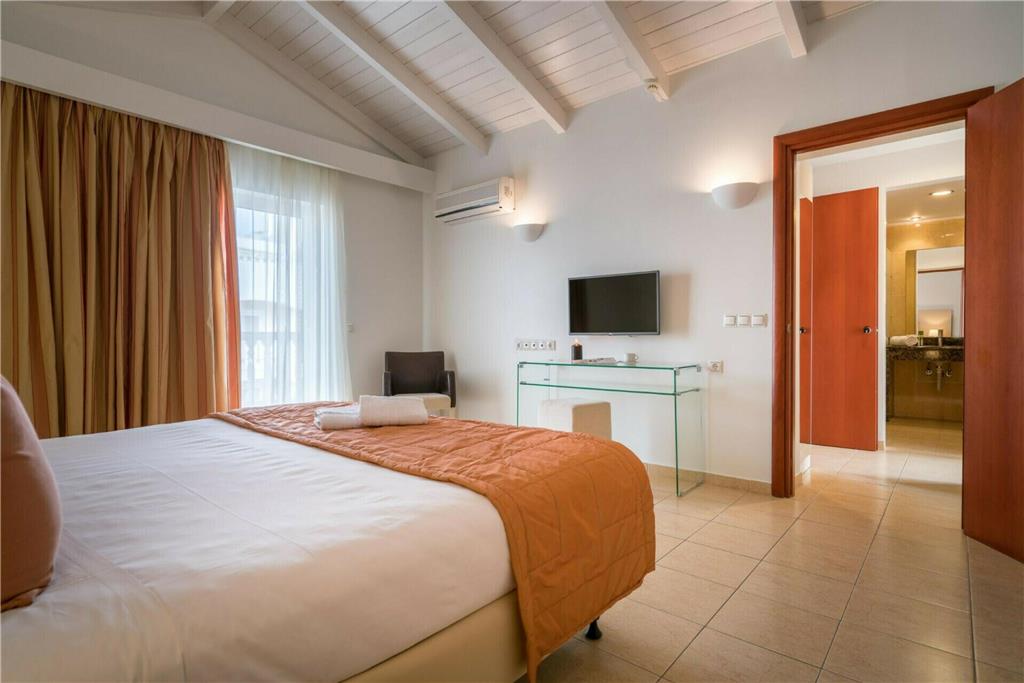 Galaxy Beach Resort, BW Premier Collection-guestroom-Guest Room,Suite,On-Site.jpg