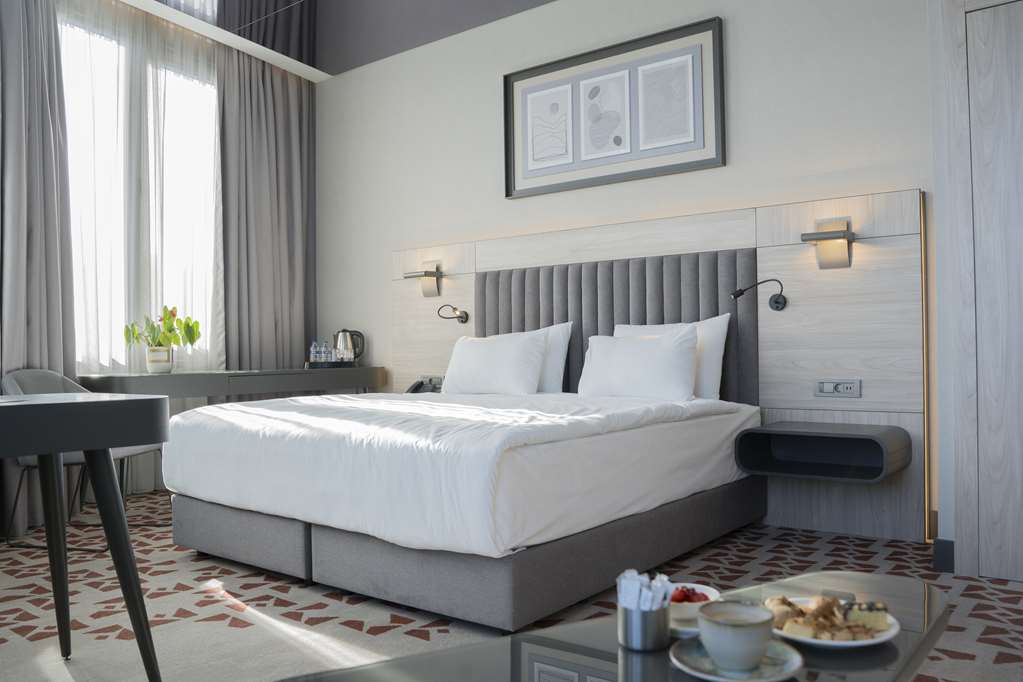 Best Western Plus Hotel Konak-guestroom-Guest Room,On-Site.jpg