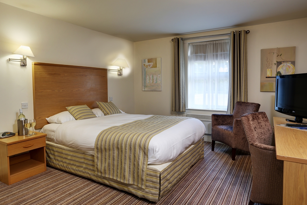 Best Western Plus Sheffield Mosborough Hall Hotel-guestroom-Guest Room,Indoor/Interior,On-Site.jpg