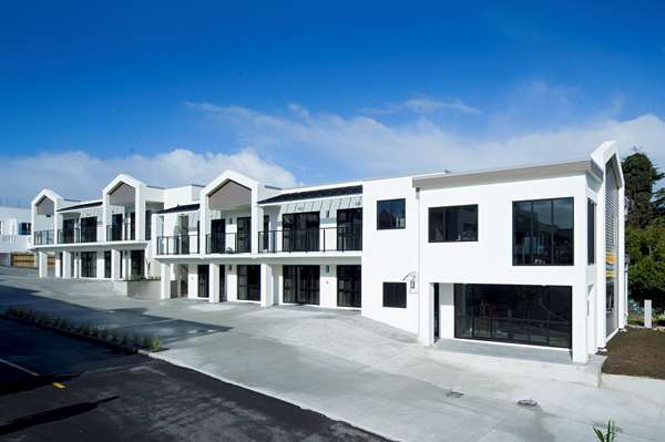 On-Site,Outdoor/Exterior,Exterior View of Building