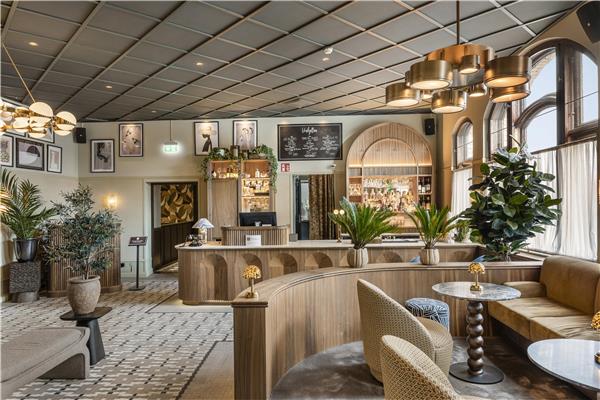 On-Site,Bar/Lounge