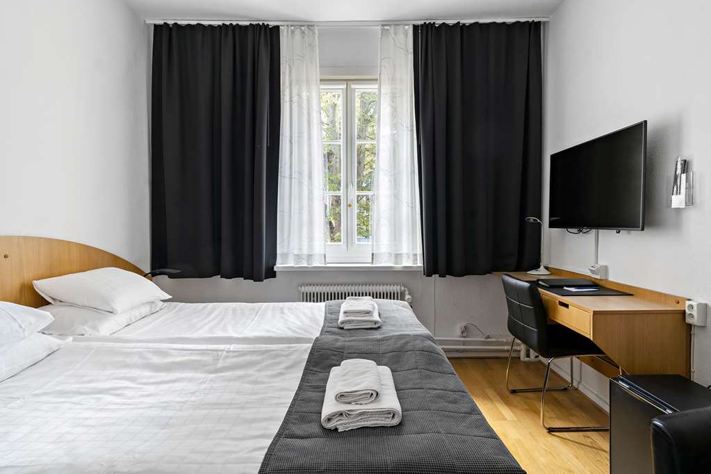 Best Western Hotel Anno 1937-guestroom-Guest Room,On-Site.jpg