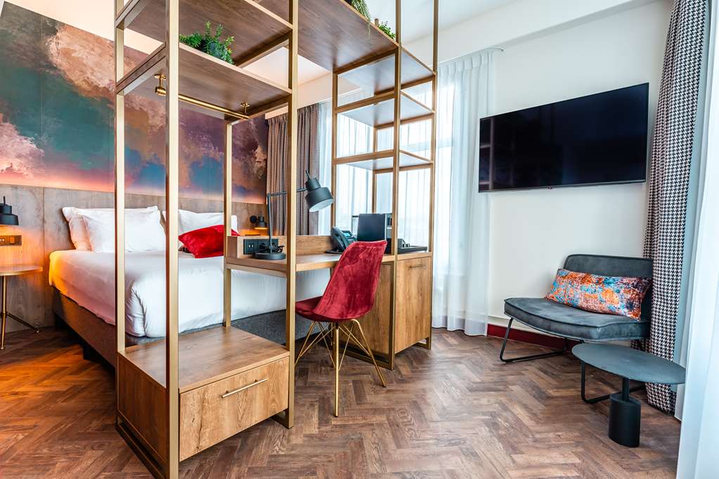 Hotel Haarhuis-guestroom-Guest Room,On-Site.jpg