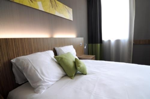 Best Western Hotel Brussels South - Tap to explore photos