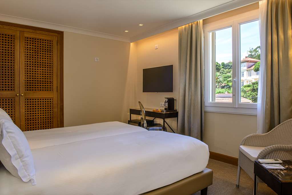 Best Western Premier Montfleuri - Tap to explore photos