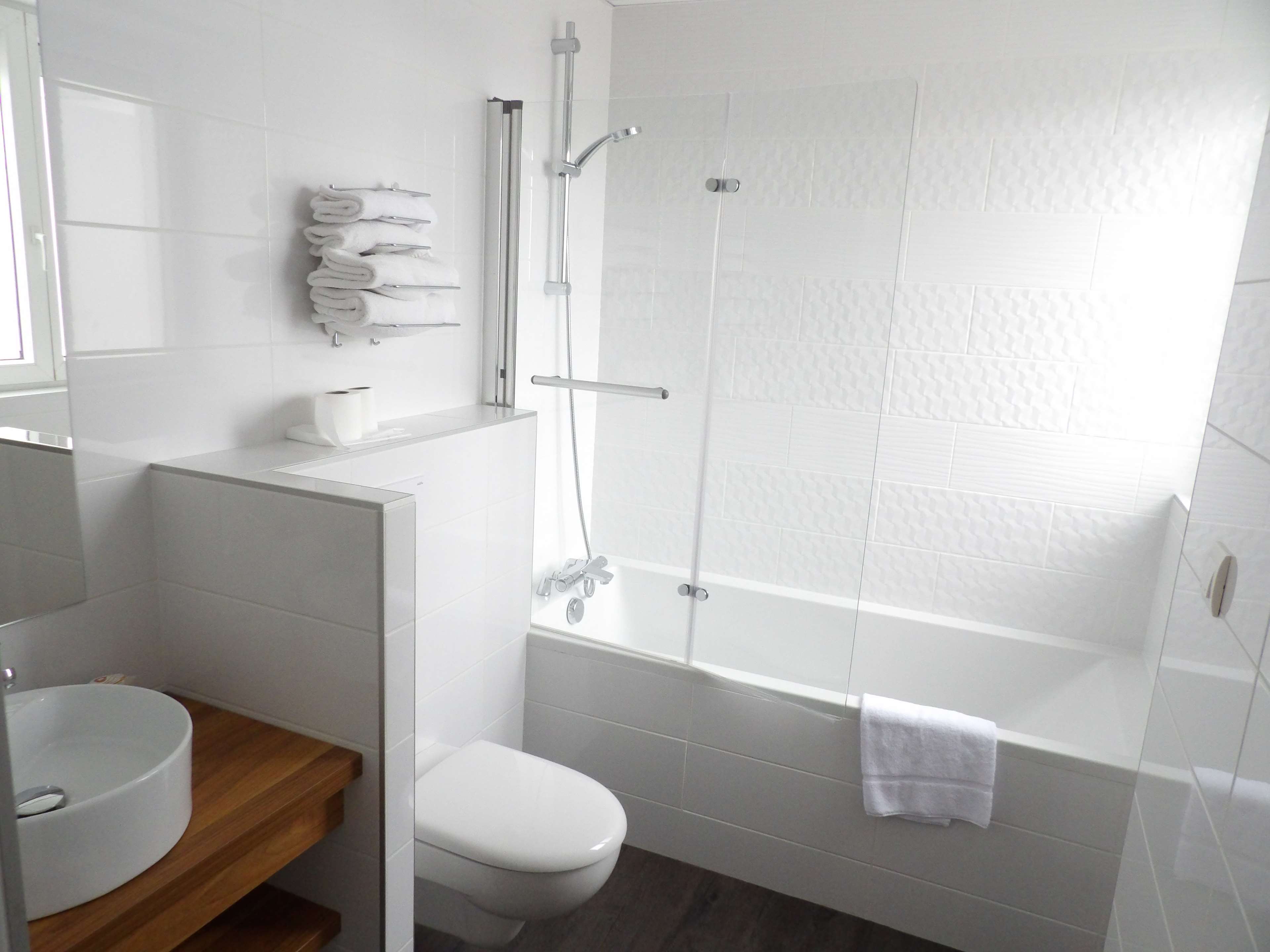 Best Western Hotel De Paris Room Type - 2 Single Beds, Standard Room, Shower In Room