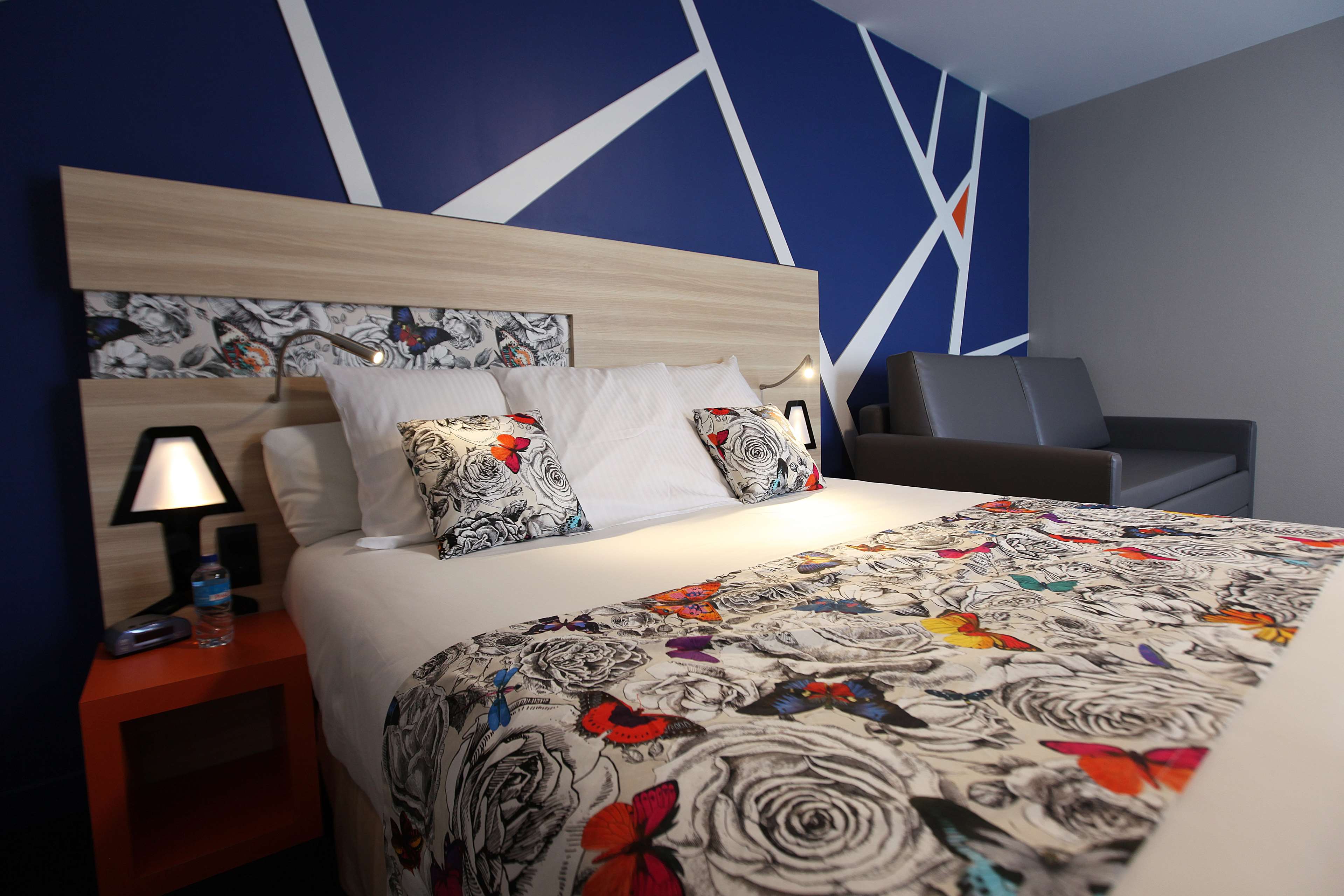 Best Western Hotel De Paris Room Type - 1 Queen Bed, Non-Smoking, Superior Room, Family Room, Sofabed