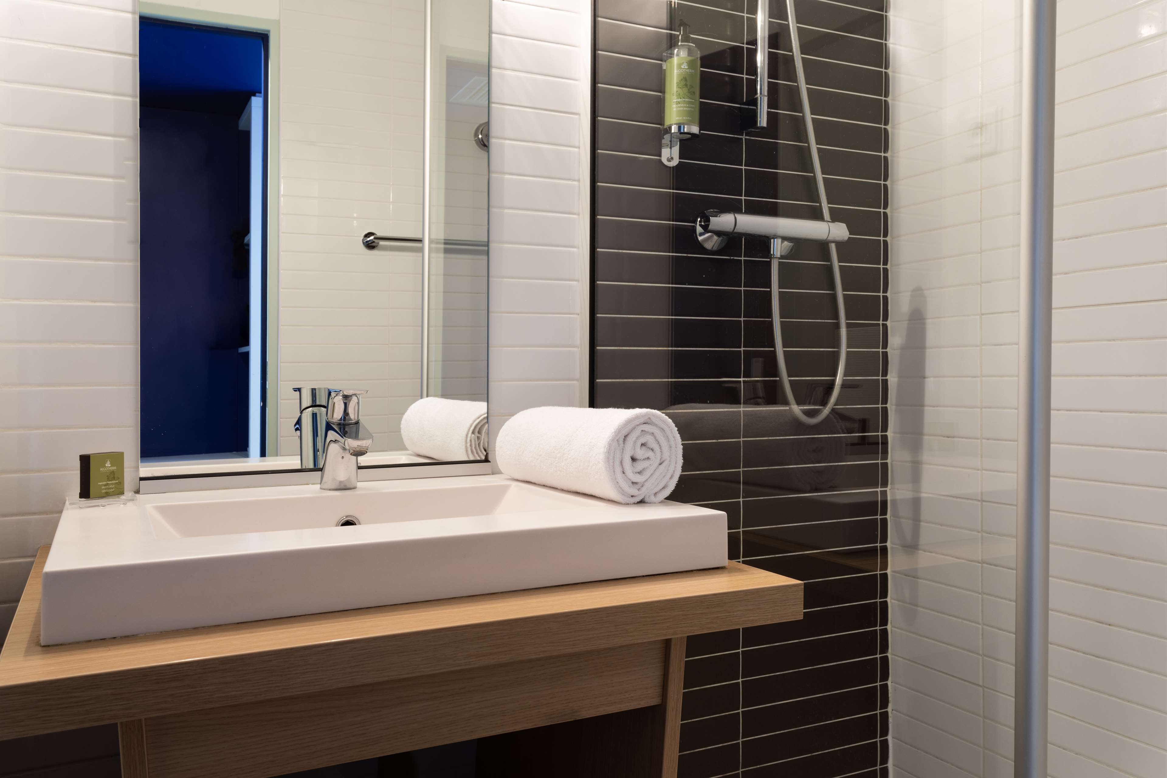 Paradou Mediterranee, BW Signature Collection Room Type - 1 Queen Bed, Non-Smoking, Superior Room, Balcony, Sea View, Mini Bar