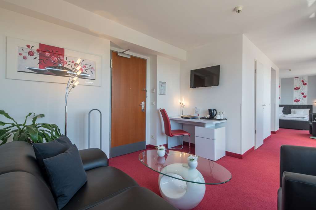 Best Western Hotel Am Strassberger Tor-guestroom-Guest Room,Suite,On-Site.jpg