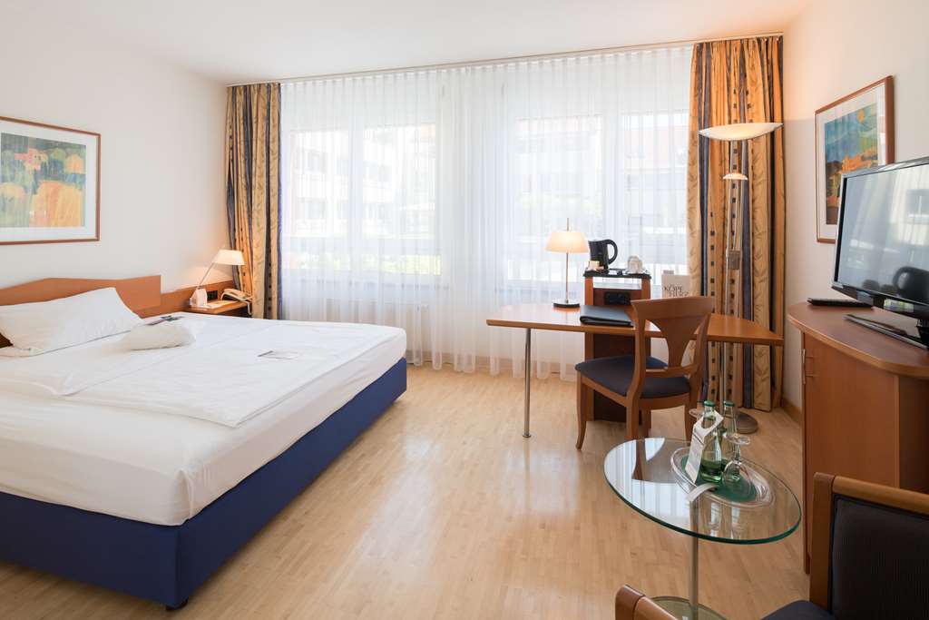 Best Western Hotel Am Strassberger Tor-guestroom-Guest Room,On-Site.jpg