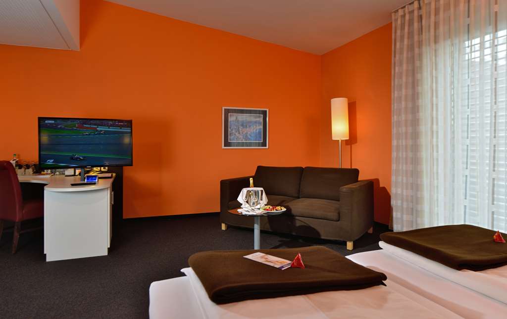 Best Western Plus Konrad Zuse Hotel-guestroom-Guest Room,On-Site.jpg