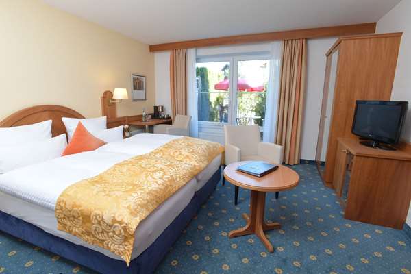1 Double Bed, Comfort Room, Balcony Or Terrace, Flat Screen Television, Mini Bar, Free W-Lan, Full Breakfast