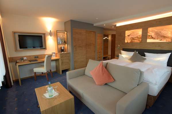 1 Double Bed, Deluxe Room, Mountain View, Cozy Alpine Design, Balcony, Mini Bar, Free W-Lan, Full Breakfast