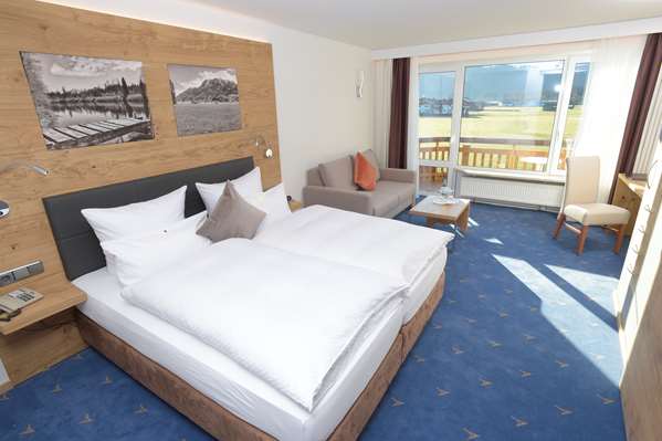 1 Double Bed, Deluxe Room, Mountain View, Cozy Alpine Design, Balcony, Mini Bar, Free W-Lan, Full Breakfast