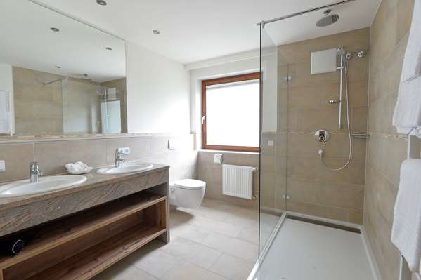 1 Double Bed, Deluxe Studio, Separate Annexe Building, Balcony Or Terrace, Sitting Area, Wood Floor, Free W-Lan, Full Breakfast