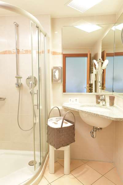 1 Double Bed, Deluxe Room, Mountain View, Cozy Alpine Design, Balcony, Mini Bar, Free W-Lan, Full Breakfast