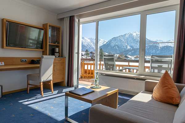 1 Double Bed, Deluxe Room, Mountain View, Cozy Alpine Design, Balcony, Mini Bar, Free W-Lan, Full Breakfast