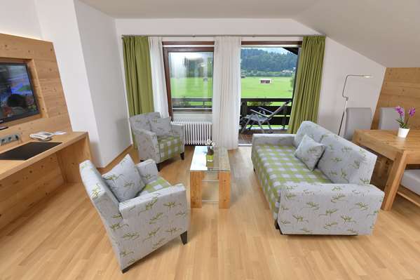 1 Double Bed, Deluxe Studio, Separate Annexe Building, Balcony Or Terrace, Sitting Area, Wood Floor, Free W-Lan, Full Breakfast