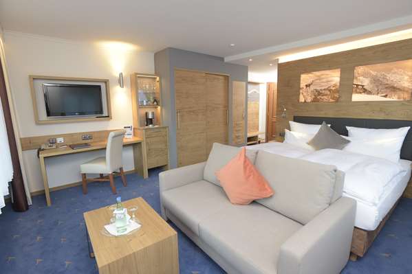 1 Double Bed, Deluxe Room, Mountain View, Cozy Alpine Design, Balcony, Mini Bar, Free W-Lan, Full Breakfast