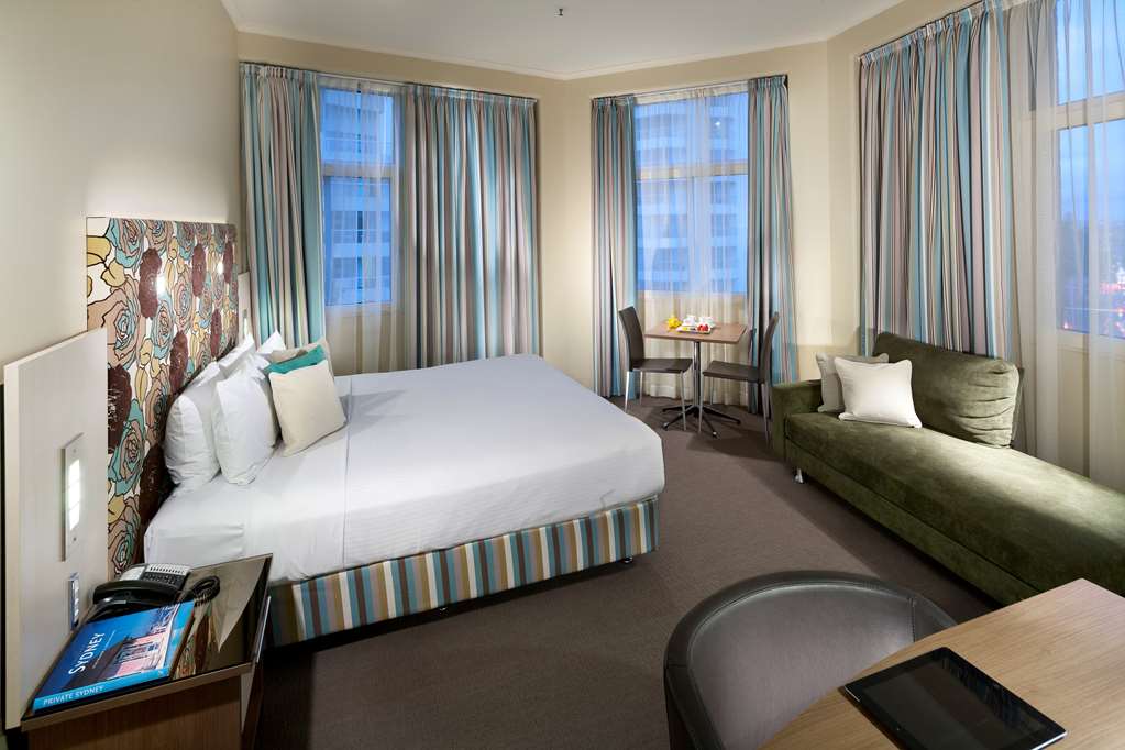 Best Western Plus Hotel Stellar-guestroom-Guest Room,Bed,King bed,Indoor/Interior,On-Site.jpg