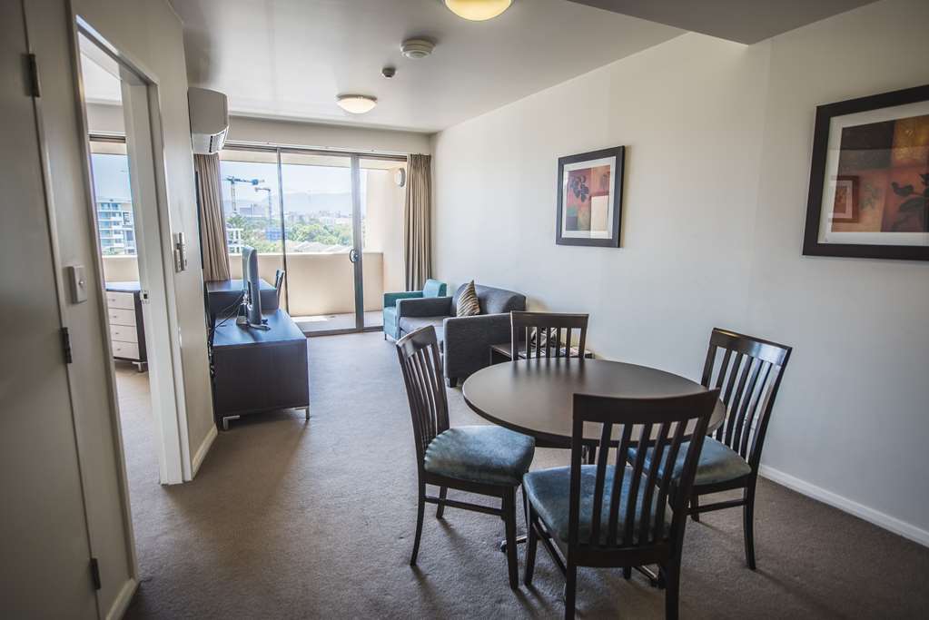 Best Western City Sands-guestroom-Guest Room,Suite,On-Site.jpg