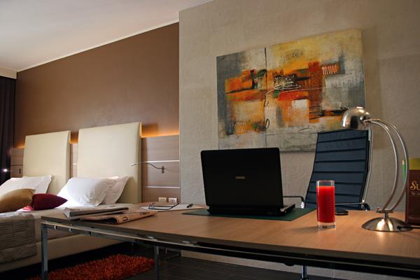 Best Western Plus Soave Hotel Room Type - 2 Single Beds, Non-Smoking, Deluxe Room, Cromotherapy Best Western Plus Soave Hotel Room Type - 2 Single Beds, Non-Smoking, Deluxe Room, Cromotherapy