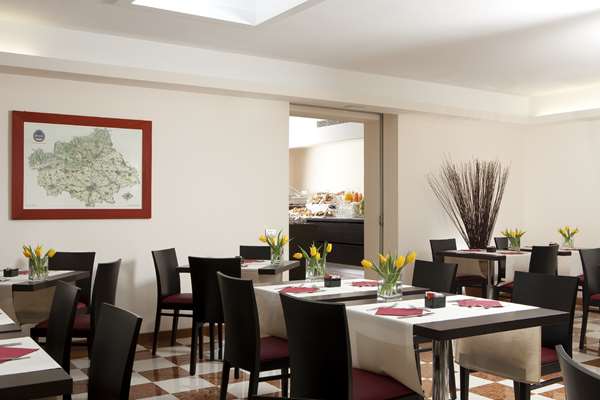 Dining,Dining Area,Breakfast,On-Site