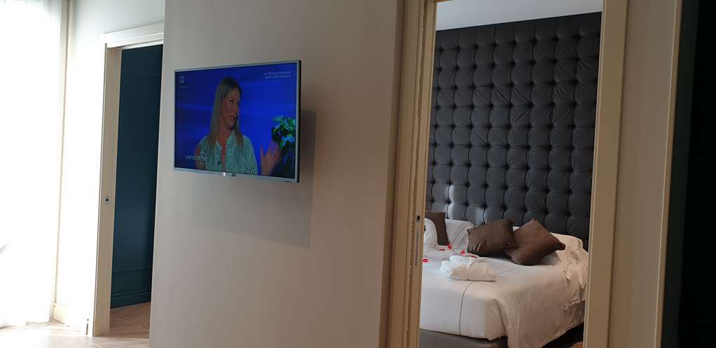Best Western Plus Hotel Perla del Porto-guestroom-Guest Room,Suite,On-Site.jpg