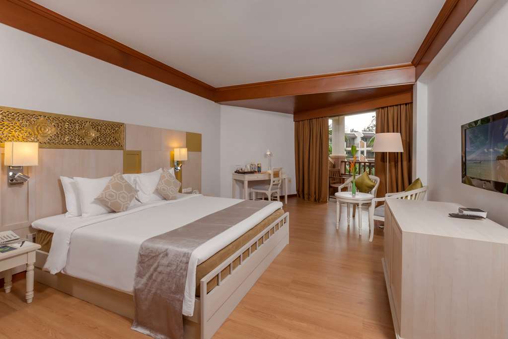 Best Western Premier Bangtao Beach Resort & Spa-guestroom-Guest Room,Bed,Indoor/Interior,On-Site.jpg