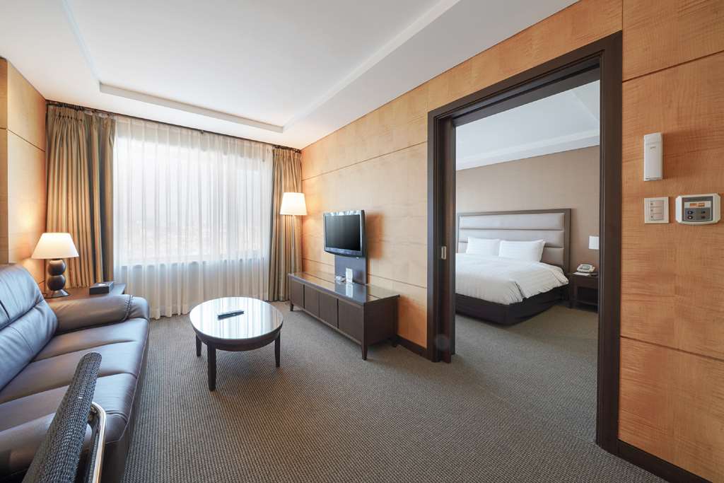 Best Western Premier Gangnam-guestroom-Guest Room,Suite,Indoor/Interior,On-Site.jpg