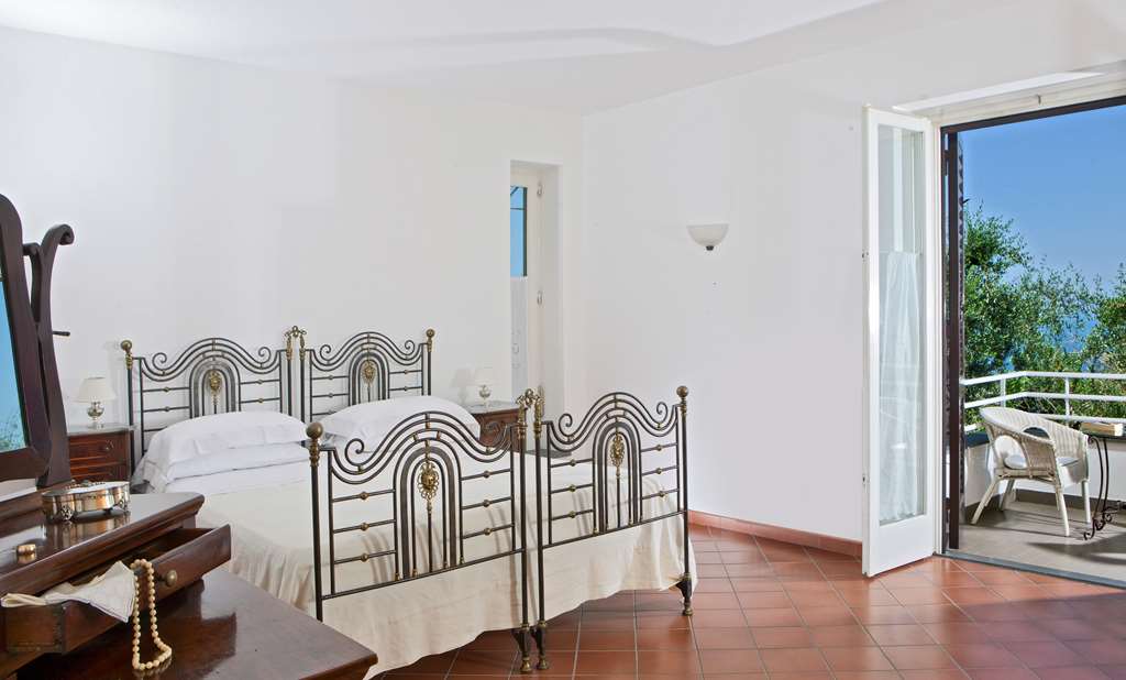 Villa Oriana Relais-guestroom-Guest Room,Suite,Indoor/Interior,On-Site.jpg