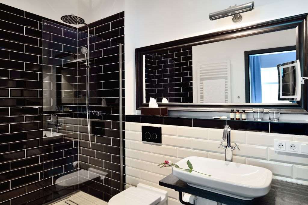 Syte Hotel Mannheim-guestroom-Guest Room,Bathroom,On-Site.jpg