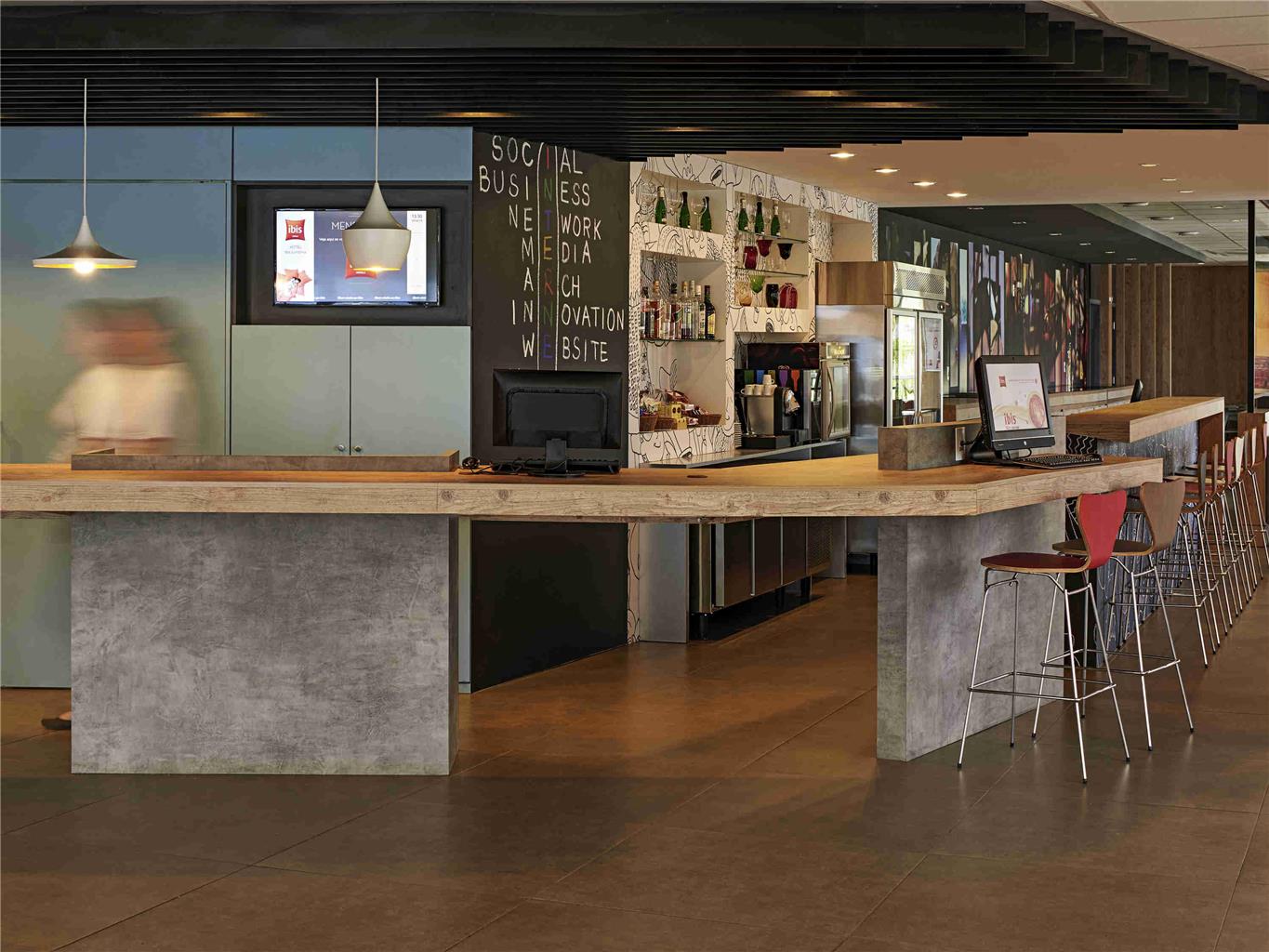Ibis Londrina
