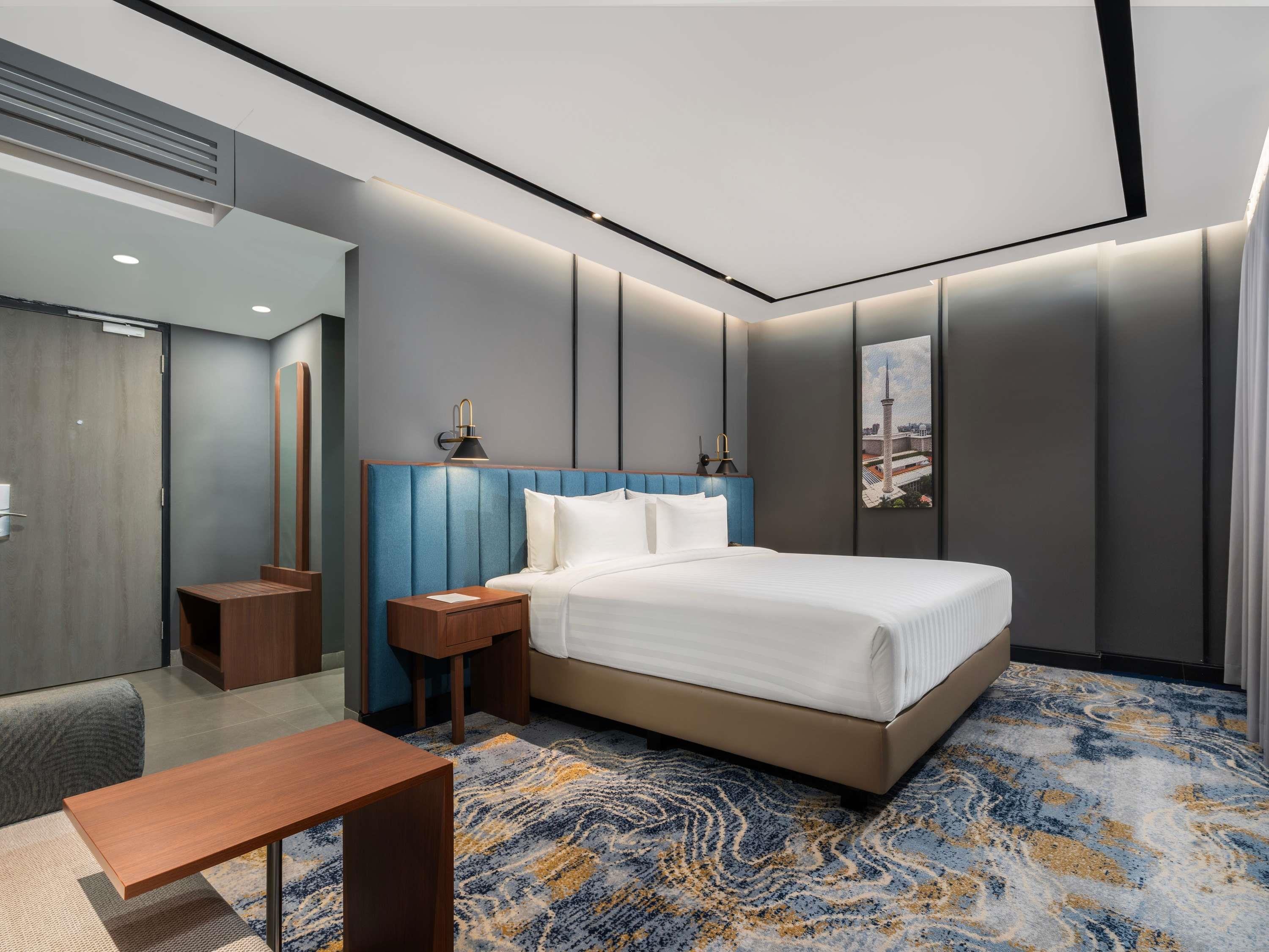 Mercure Jakarta Grogol Room Type - Classic Room - 2 single beds