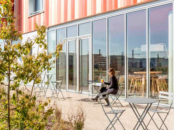 Aparthotel Adagio Access Paris Massy Gare TGV