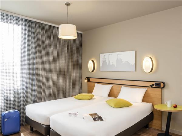 Aparthotel Adagio Access Paris Massy Gare TGV