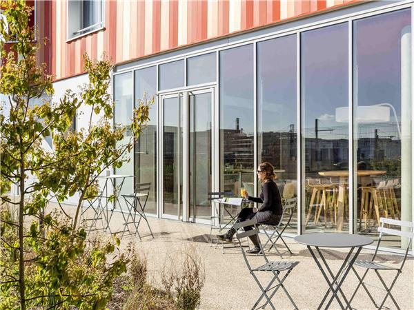 Aparthotel Adagio Access Paris Massy Gare TGV