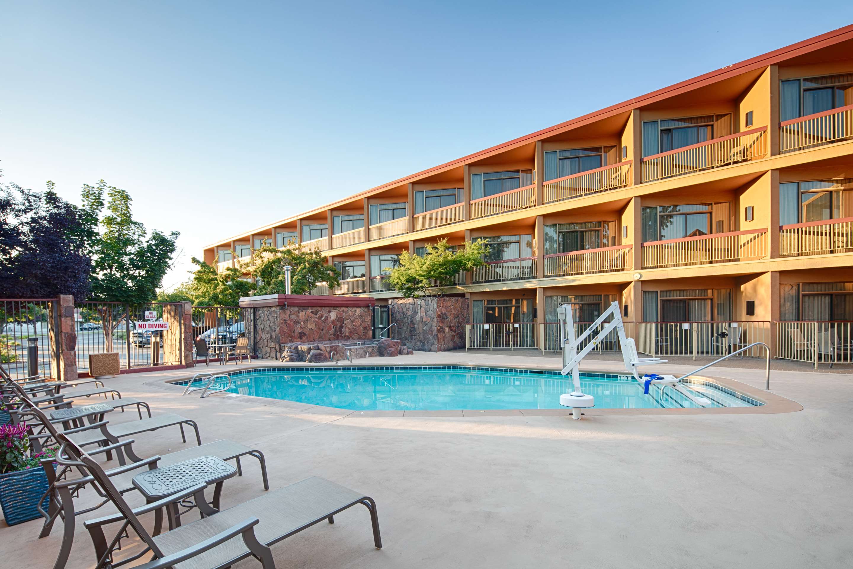 Boise Hotel Outdoor Pool & Whirlpool